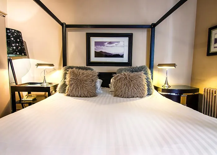 Strathaven Hotel