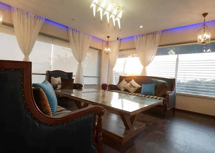 Hotel Rs Exclusive Stay & Fine Dine - Near To Akola Junction