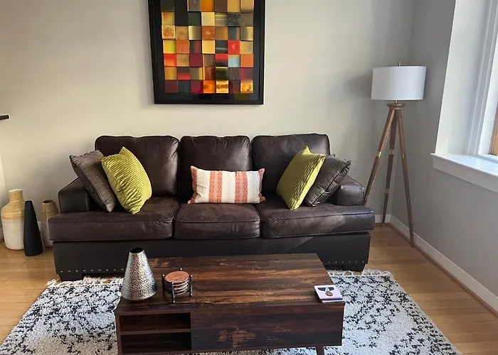 Downtown Norfolk Loft