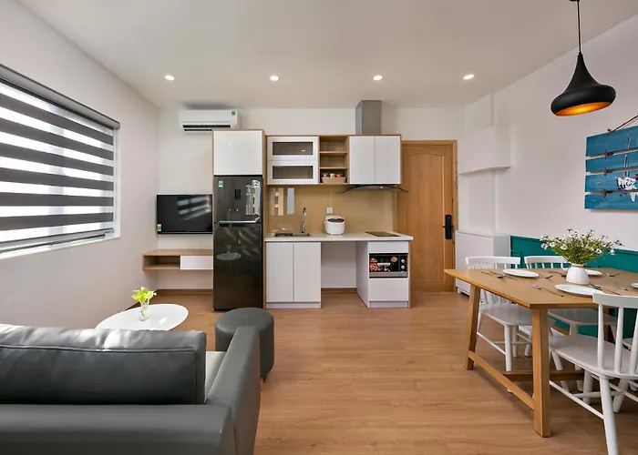Dolphin Hotel And Apartment