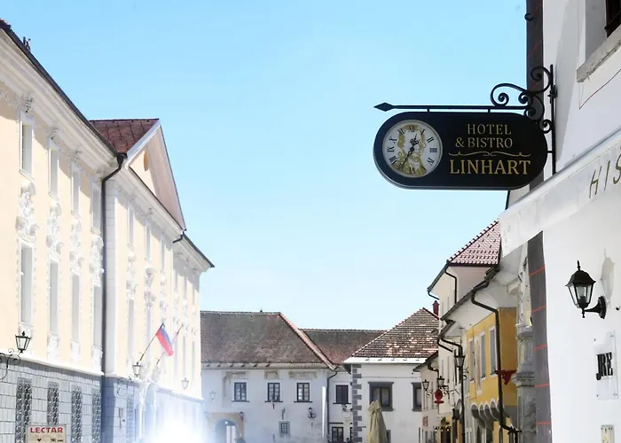 Hisa Linhart, Hotel & Restaurant