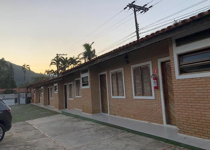 Hotel Pousada Nosso Cantinho