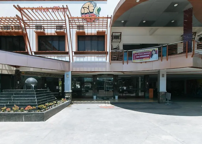 Reddoorz Premium @ Nick Hotel Gerona Tarlac