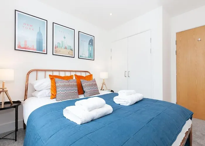 Oxfordshire Living - The Tolkien Apartment - Oxford