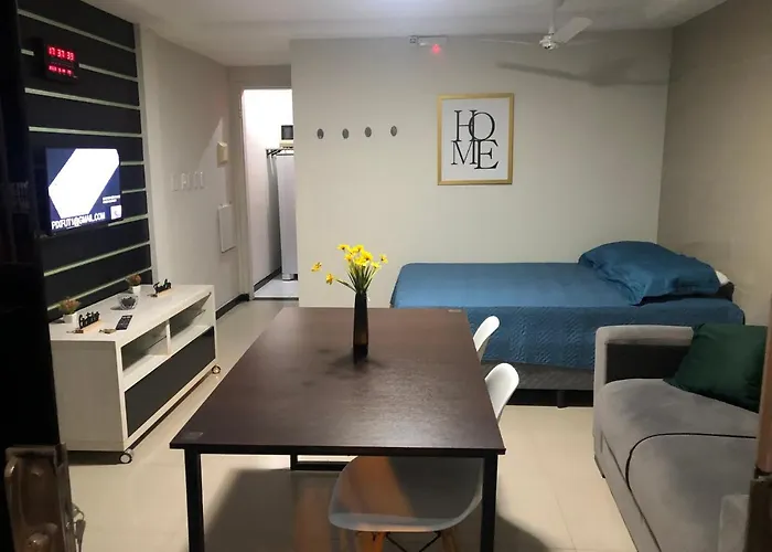 Flat Aju - Um jeitinho especial de se hospedar em Aracaju. Uma verdadeira suíte master todo mobiliado no capricho só para você.