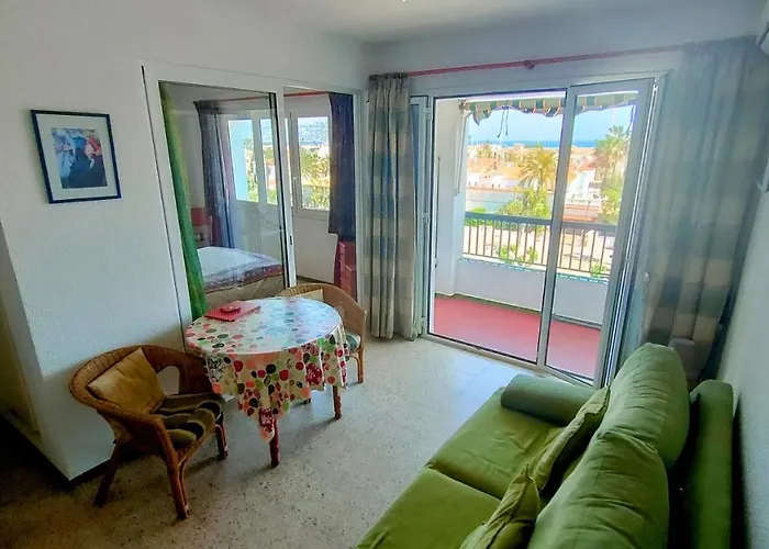 Summer Breeze Apartment