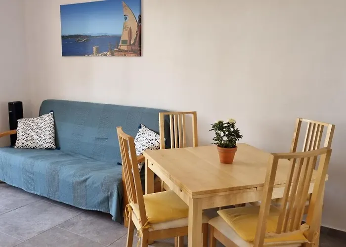 Apartamento Familiar Con Piscina Y Wifi