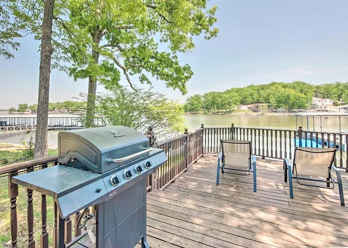 Dock! Waterfront Family Home On Lake Of The Ozarks
