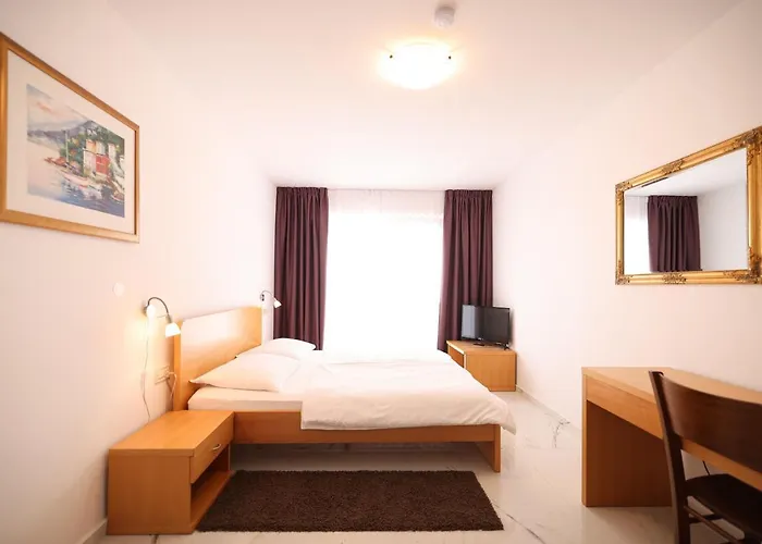 Depadansa Hotel Lucija***