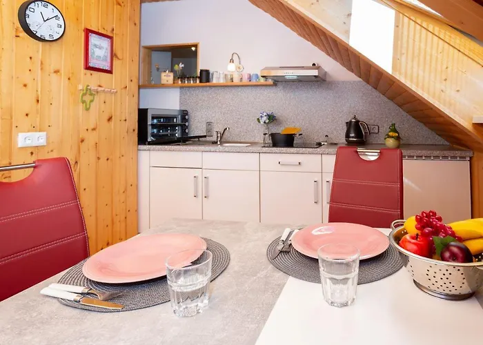 Ferienwohnung Anemone mit Bergblick