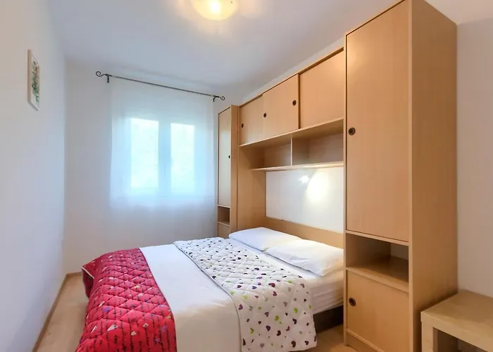 Apartments Gilly 2