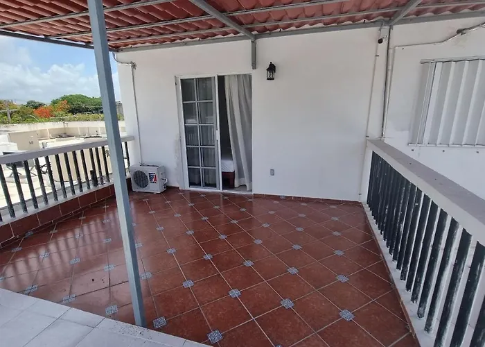 A Una Calle Del Ado 5Ta Avenida