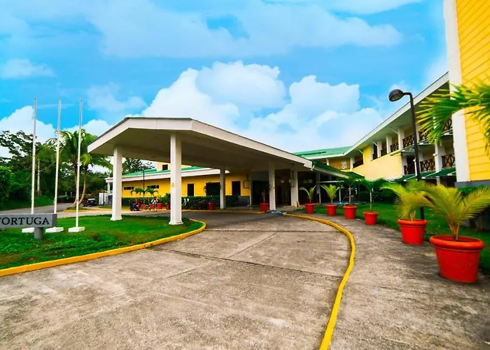 Playa Tortuga Hotel And Beach Resort