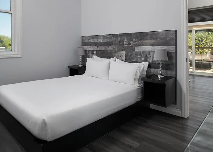 Samuels Boutique Hotel