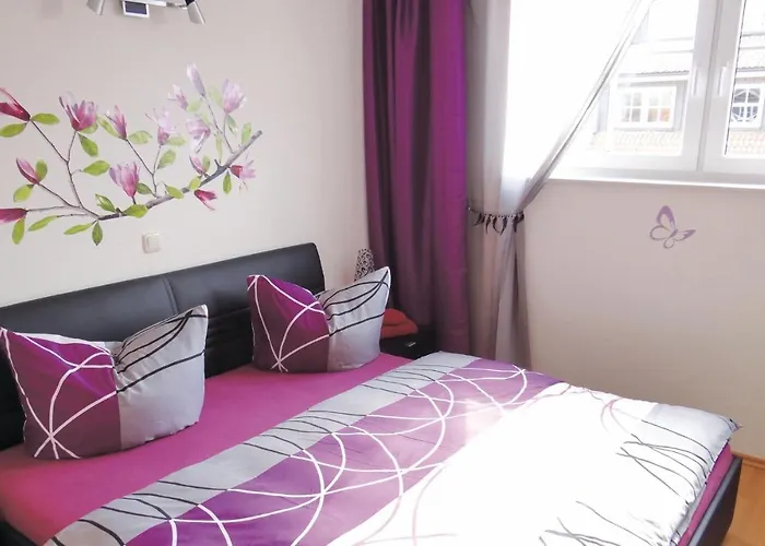 Cozy Apartment In Insel Poelgollwitz