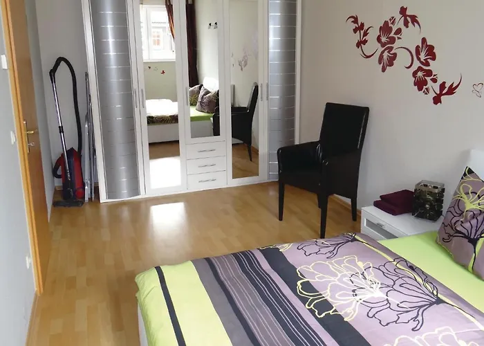 Cozy Apartment In Insel Poelgollwitz