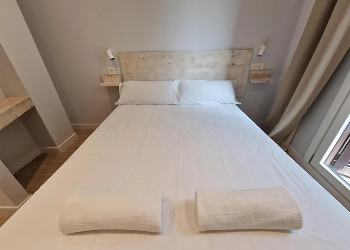 Beach Break Guesthouse - Self Check-In San Sebastián