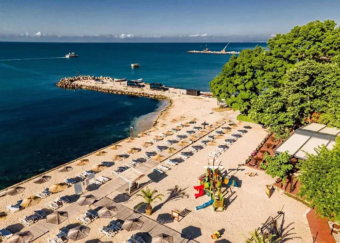 Royal Grand Hotel And Spa