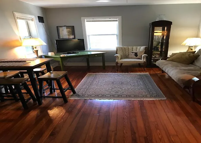 The Treehouse-Short Term Available Message Jo-An