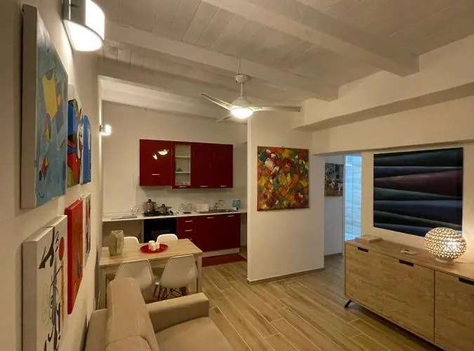 Surfinia'S Home