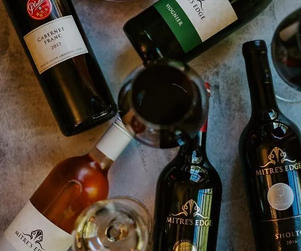 Mitre'S Edge Vineyard Studio
