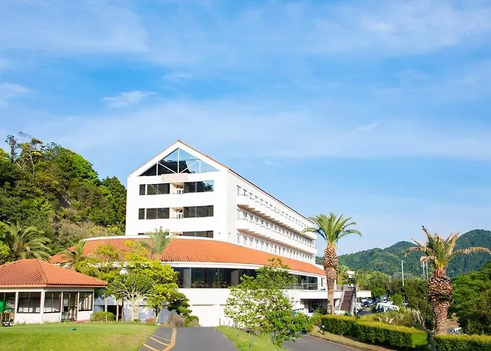 Kamogawa Country Hotel