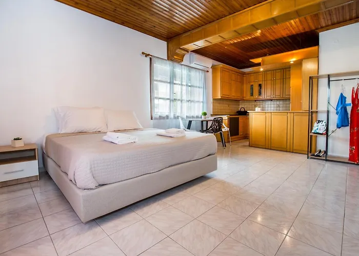 Mak Hotels