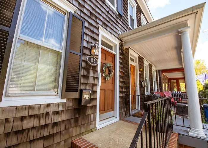 King George Downtown Annapolis Getaway
