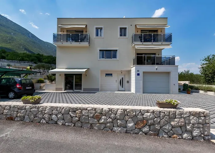 Apartments White House Rastovac