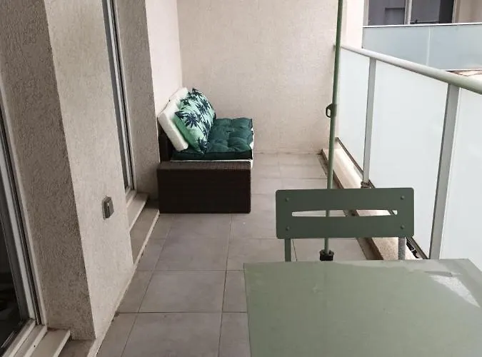 Superbe Appartement Et Parking Proche Du Centre Du Monde