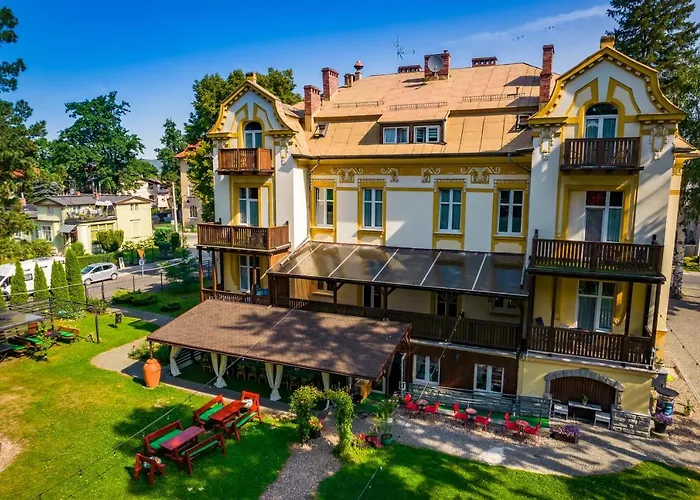 Hotel Bella