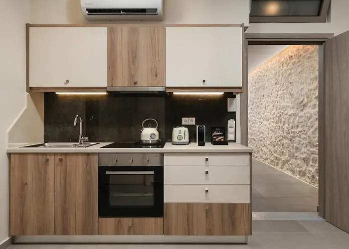 Dimitra Central Apts