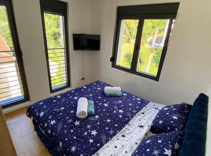 Maya Apartman Sa Dve Spavace Sobe