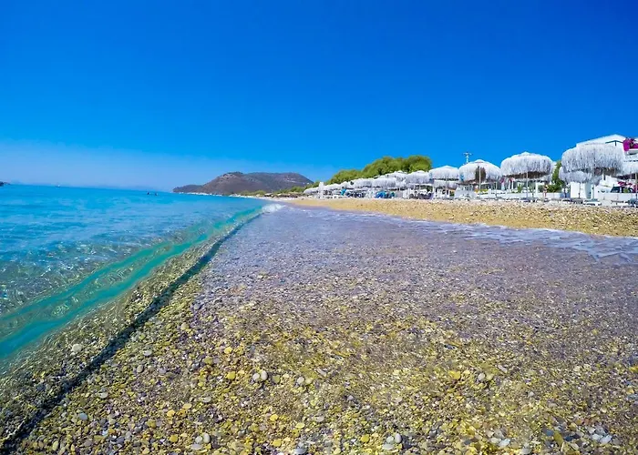 Otel Mavi Beyaz
