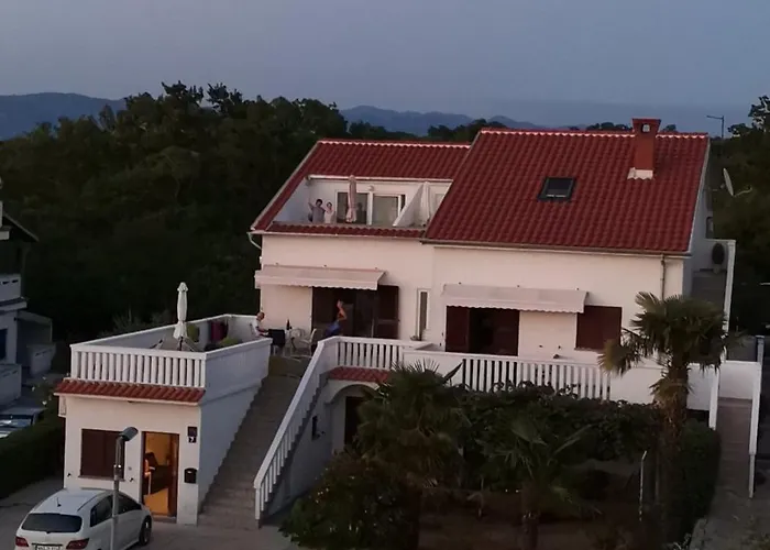 Bellmar Apartments