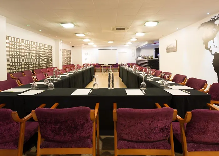 Hotel Familia Conde