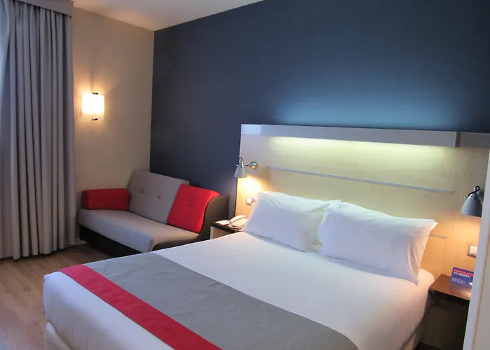 Holiday Inn Express Barcelona - Montmelo By Ihg