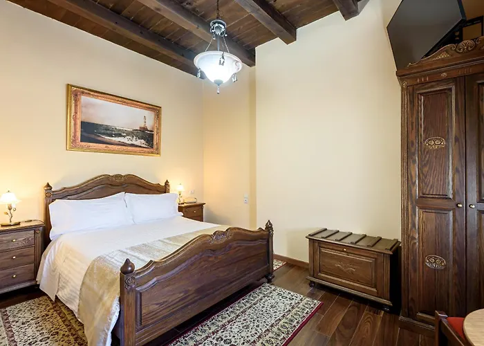 Porto Del Colombo Traditional Boutique Hotel