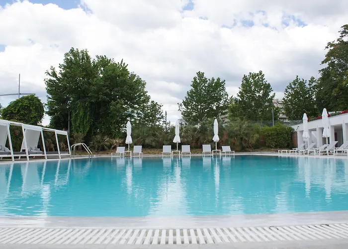 Makedonia Palace