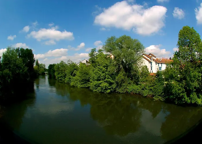 Hotel Strasbourg Montagne Verte&Restaurant - Free Parking