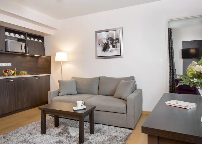 Seven Urban Suites Nantes Centre