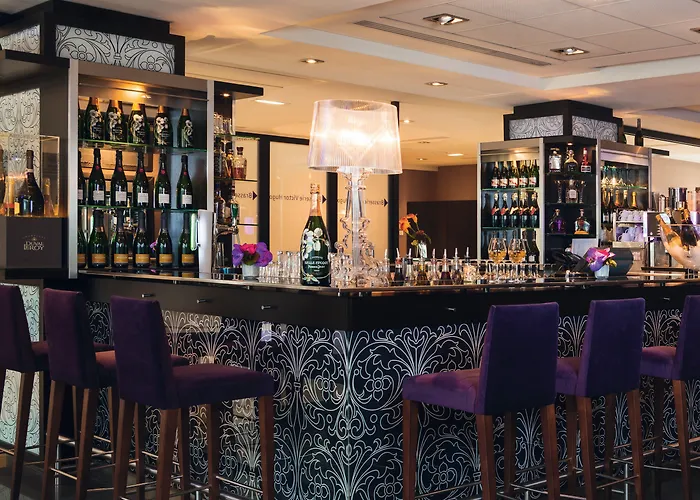 Crowne Plaza Paris - Neuilly, An Ihg Hotel