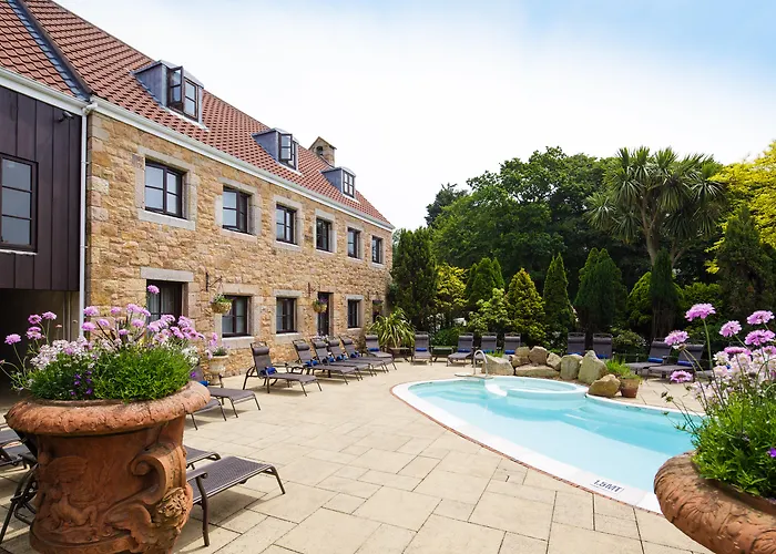 Greenhills Country Hotel