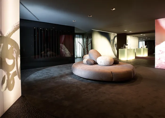 The Vine Hotel