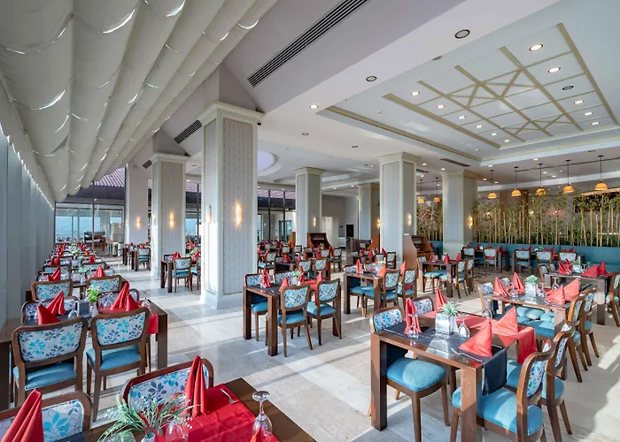 Royal Teos Thermal Resort Clinic & Spa - Halal Hotel