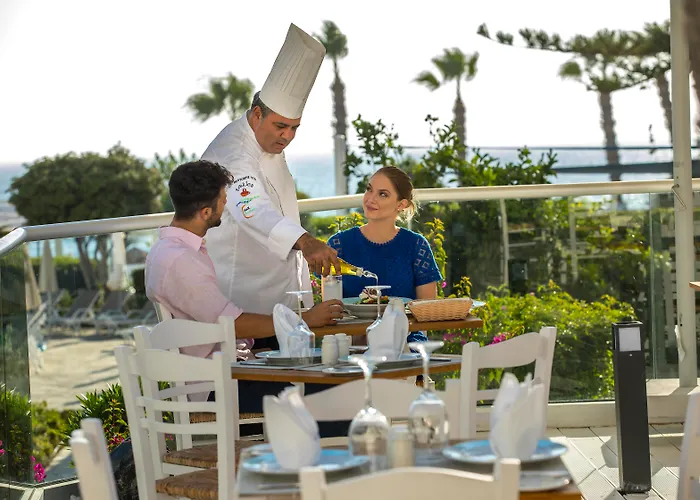 Leonardo Plaza Cypria Maris Beach Hotel & Spa (Adults Only)