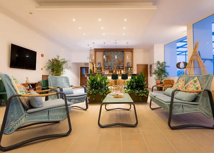 Cavo Zoe Seaside Hotel