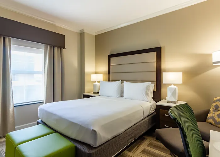 Holiday Inn Express Savannah - Historic District