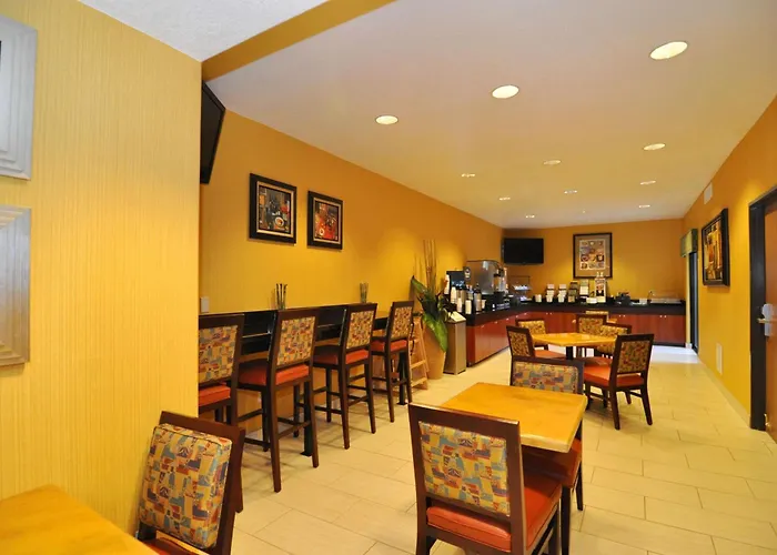 Best Western Plus Fresno Inn