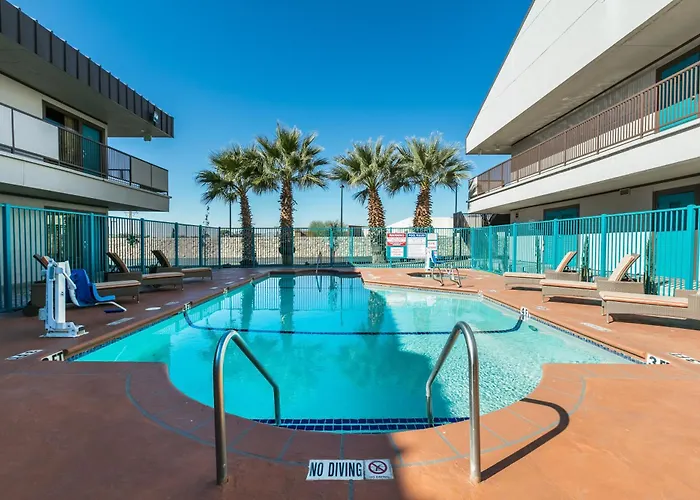 Ramada By Wyndham El Paso